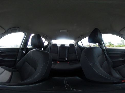 Used 2025 Nissan Altima 2.5 SV FWD image 38