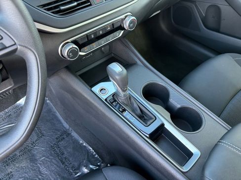 Certified 2025 Nissan Altima 2.5 S image 15