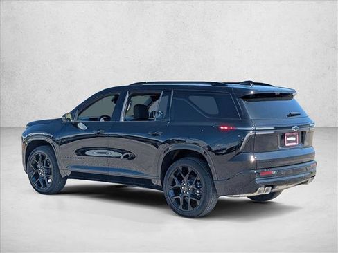 New 2026 Chevrolet Traverse RS w/ LPO, Floor Liner Package FWD image 7