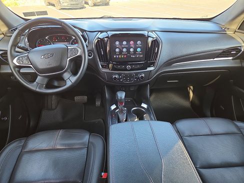 Used 2023 Chevrolet Traverse RS image 25
