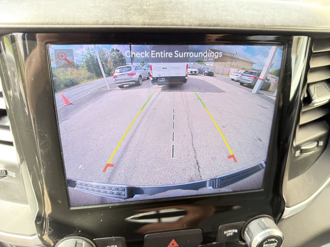Used 2022 RAM 1500 Big Horn AWD/4WD image 23