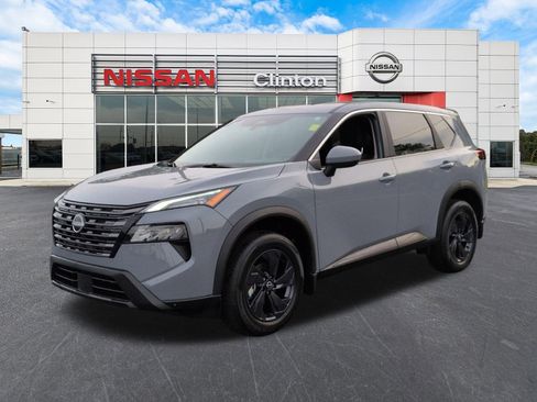 New 2026 Nissan Rogue SV FWD image 7