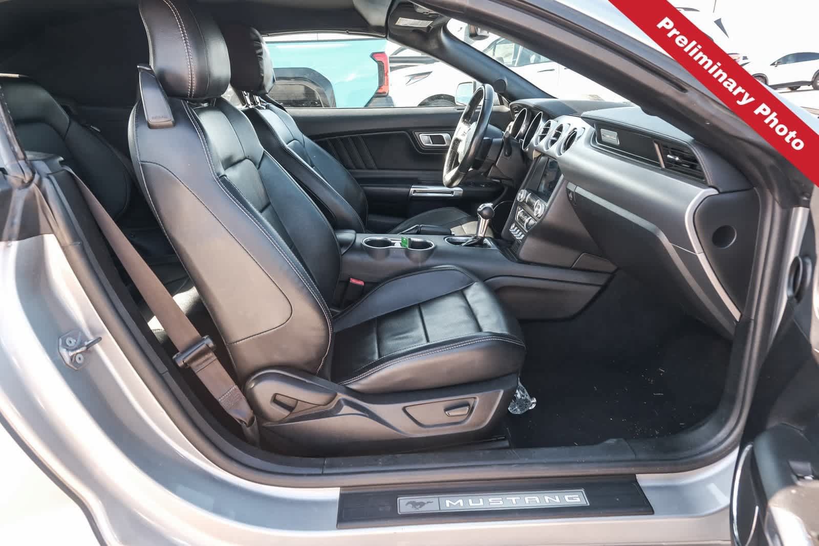 Used 2022 Ford Mustang Premium RWD image 13