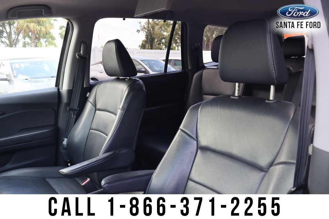 Used 2017 Honda Pilot Touring image 13