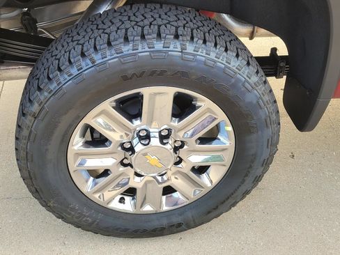 New 2026 Chevrolet Silverado 2500 High Country w/ High Country Premium Package AWD/4WD image 5