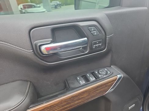 Used 2019 Chevrolet Silverado 1500 High Country w/ Safety Package II image 18