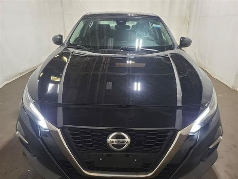 Used 2022 Nissan Altima 2.5 SR AWD/4WD image 2