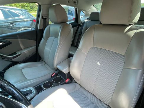 Used 2012 Buick Verano FWD image 17