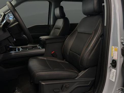 New 2026 Ford F250 Lariat w/ Black Appearance Package AWD/4WD image 9
