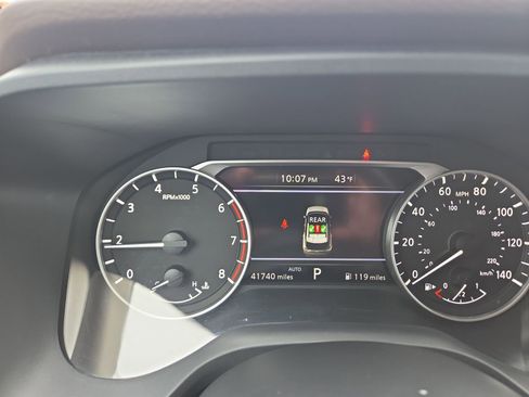 Used 2023 Nissan Rogue S image 22