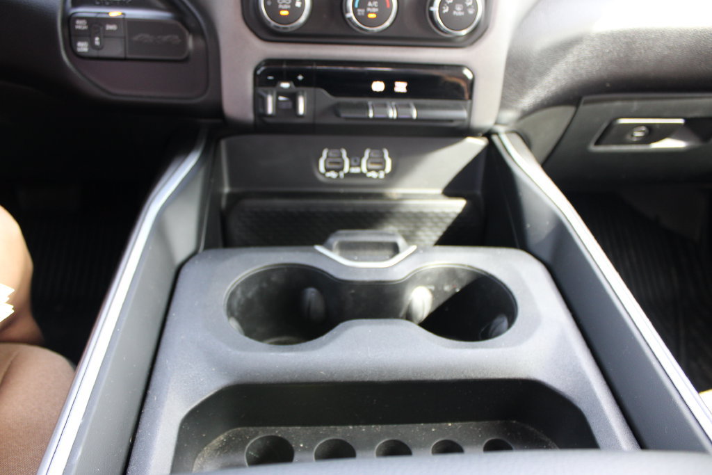 Used 2022 RAM 3500 Big Horn w/ Level 1 Equipment Group AWD/4WD image 33