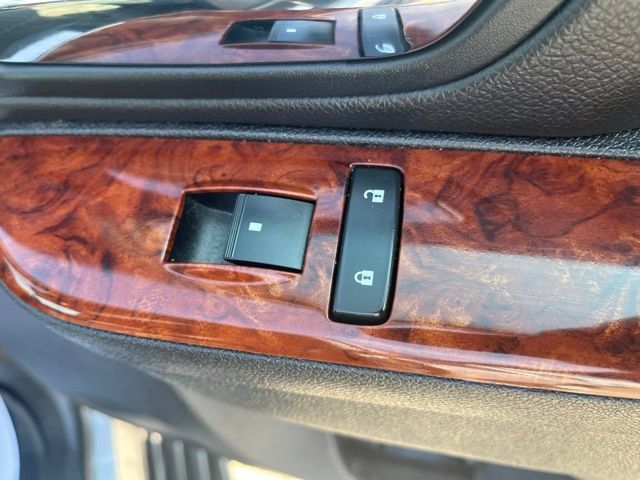 Used 2014 Chevrolet Tahoe LTZ AWD/4WD image 48