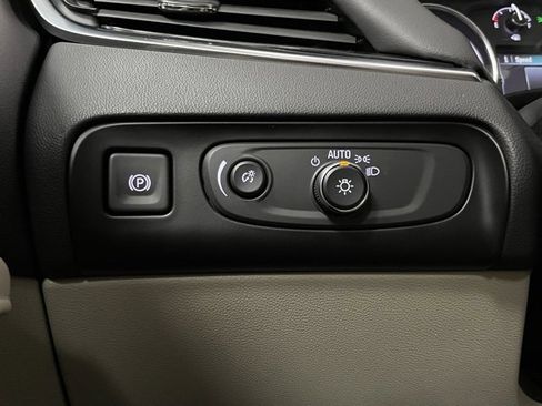 Used 2018 Buick Enclave Premium w/ Experience Buick Package image 13