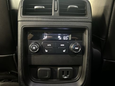 Used 2019 Buick Envision Premium w/ LPO, Active Package AWD/4WD image 23