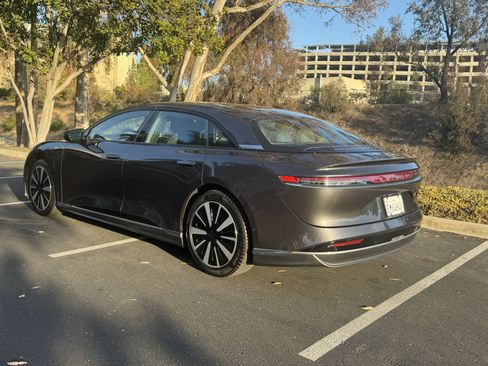 Used 2024 Lucid Air Pure RWD image 5