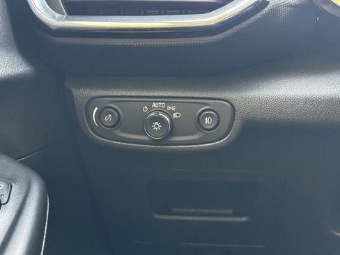 Certified 2021 Chevrolet TrailBlazer LT w/ Convenience Package image 25