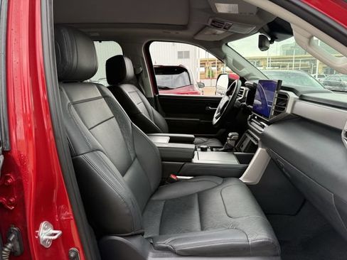 Used 2024 Toyota Sequoia Limited w/ Tow Technology Package AWD/4WD image 33