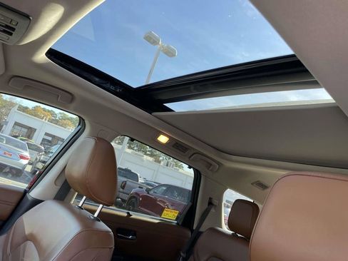 Used 2024 Nissan Pathfinder Platinum w/ Cargo Package image 31