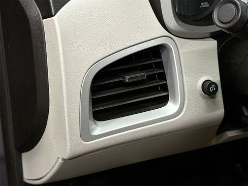 Used 2014 Chevrolet Equinox LS image 10