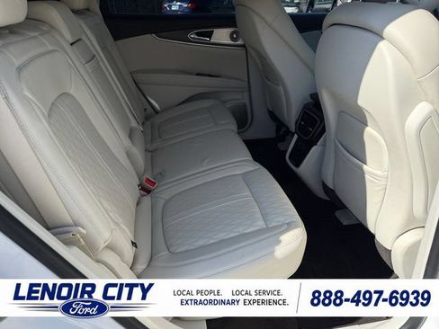 Used 2020 Lincoln Nautilus Black Label w/ Cargo Utility Package AWD/4WD image 12