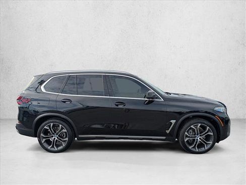 Used 2025 BMW X5 sDrive40i image 4