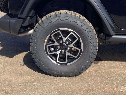New 2026 Jeep Wrangler Unlimited Rubicon AWD/4WD image 8