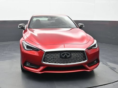 Used 2018 INFINITI Q60 Red Sport 400 AWD/4WD image 24