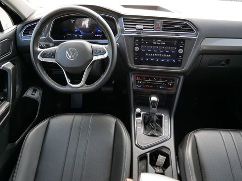 Used 2024 Volkswagen Tiguan Wolfsburg Edition FWD image 19