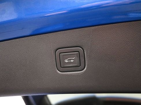 Used 2021 Chevrolet Blazer RS w/ Enhanced Convenience Package image 10