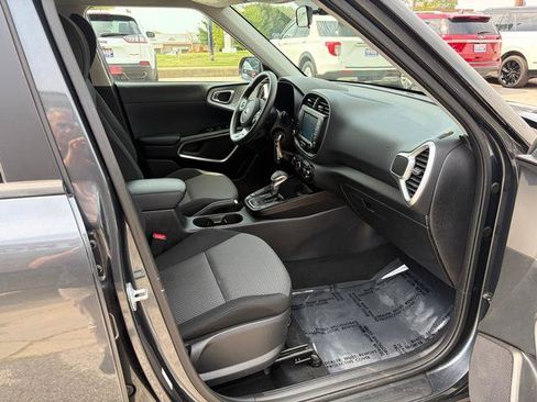 Used 2020 Kia Soul LX FWD image 24