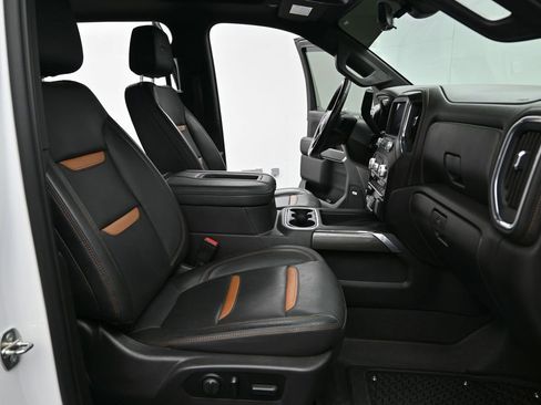 Used 2021 GMC Sierra 1500 AT4 w/ AT4 Value Package AWD/4WD image 7