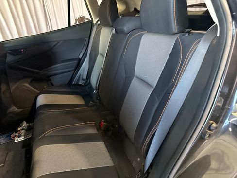 Used 2018 Subaru Crosstrek 2.0i Premium AWD/4WD image 17