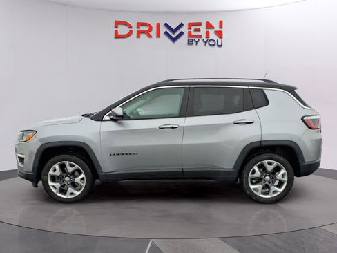 Used 2018 Jeep Compass Limited image 2