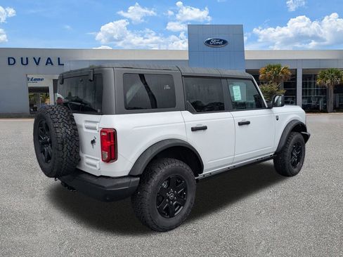 New 2025 Ford Bronco Big Bend w/ Black Diamond Package image 3