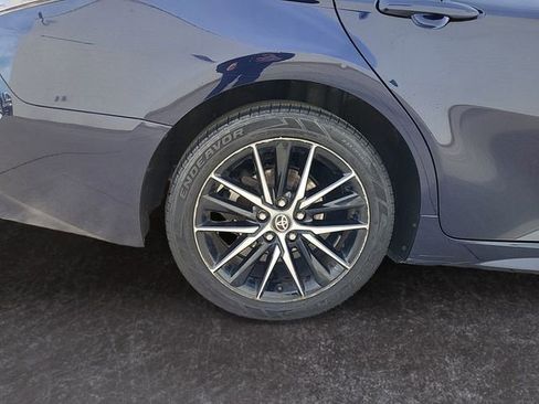 Used 2021 Toyota Camry SE image 27