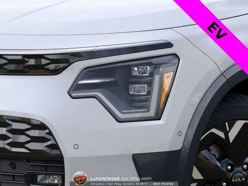 New 2025 Kia Niro Wave w/ Wave Preserve Package FWD image 10