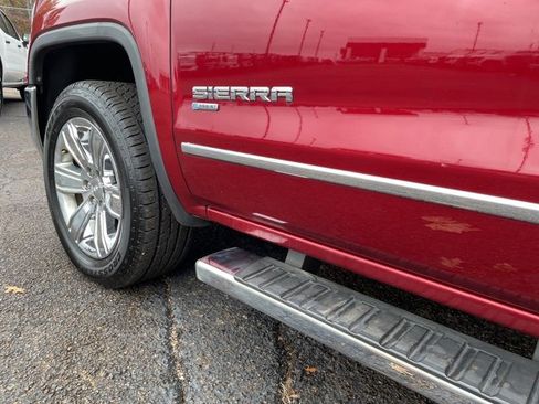 Used 2018 GMC Sierra 1500 SLT w/ Enhanced Driver Alert Package image 11