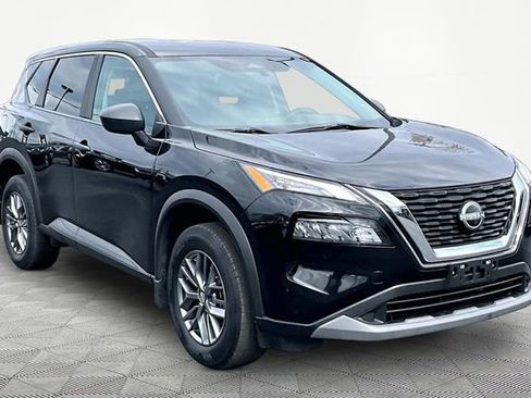 Used 2023 Nissan Rogue S image 1