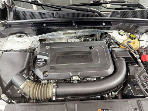 Used 2021 Buick Envision Essence FWD image 31