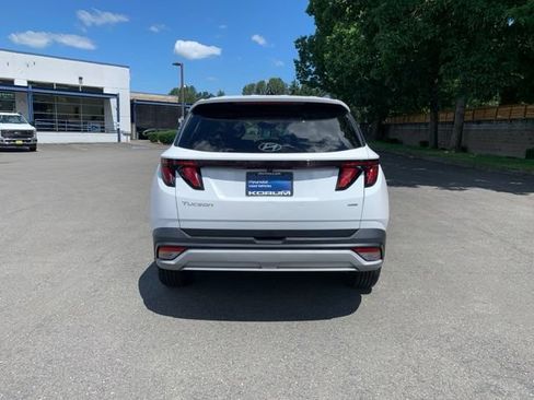 Certified 2022 Hyundai Tucson Limited AWD/4WD image 5