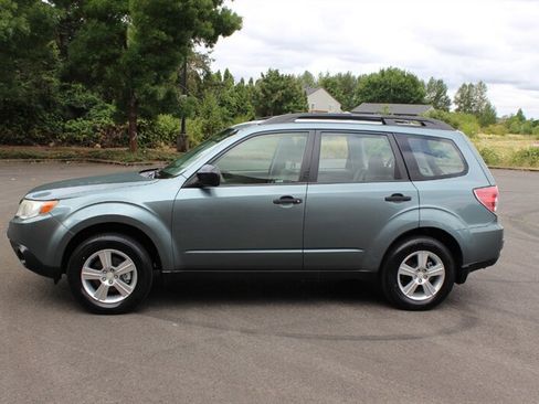 Used 2012 Subaru Forester 2.5X w/ Alloy Wheel Pkg AWD/4WD image 7