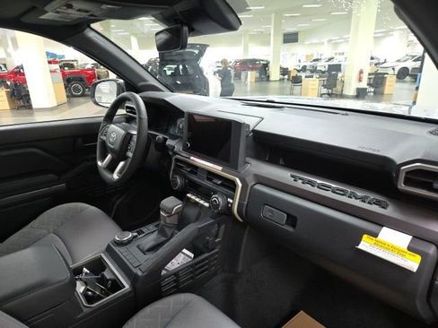 New 2026 Toyota Tacoma SR5 AWD/4WD image 9