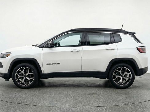 Used 2025 Jeep Compass Limited AWD/4WD image 5