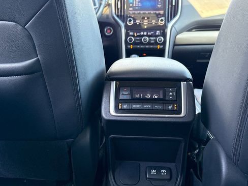 Used 2022 Subaru Ascent Limited w/ Popular Package #4 image 19