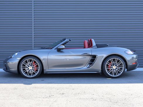 Used 2019 Porsche 718 Boxster S RWD image 29