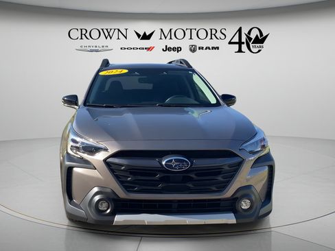 Used 2024 Subaru Outback Limited AWD/4WD image 2