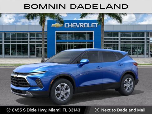 New 2025 Chevrolet Blazer LT image 3