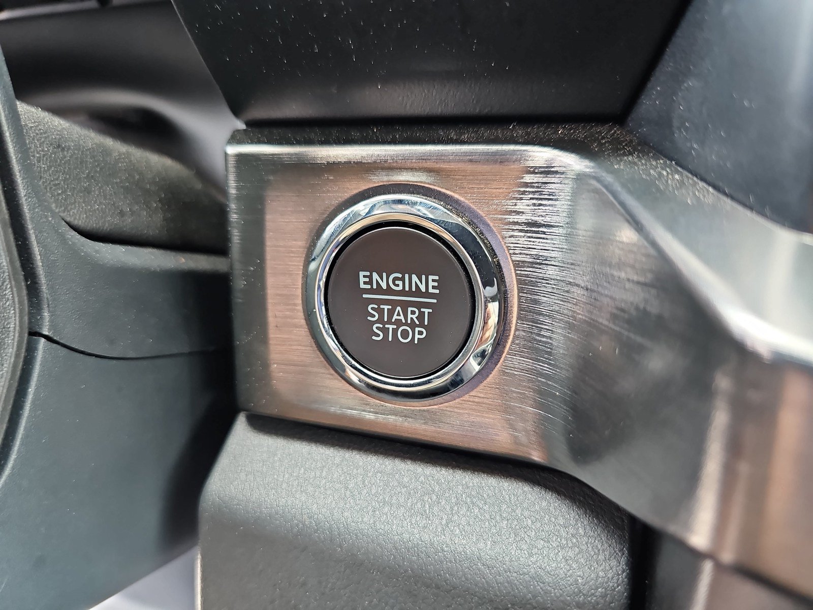 Used 2024 Ford F250 Lariat w/ FX4 Off-Road Package AWD/4WD image 28
