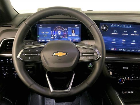 Used 2025 Chevrolet Tahoe Premier AWD/4WD image 5