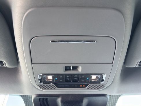 Used 2025 Ford F350 Lariat w/ Lariat Ultimate Package image 25